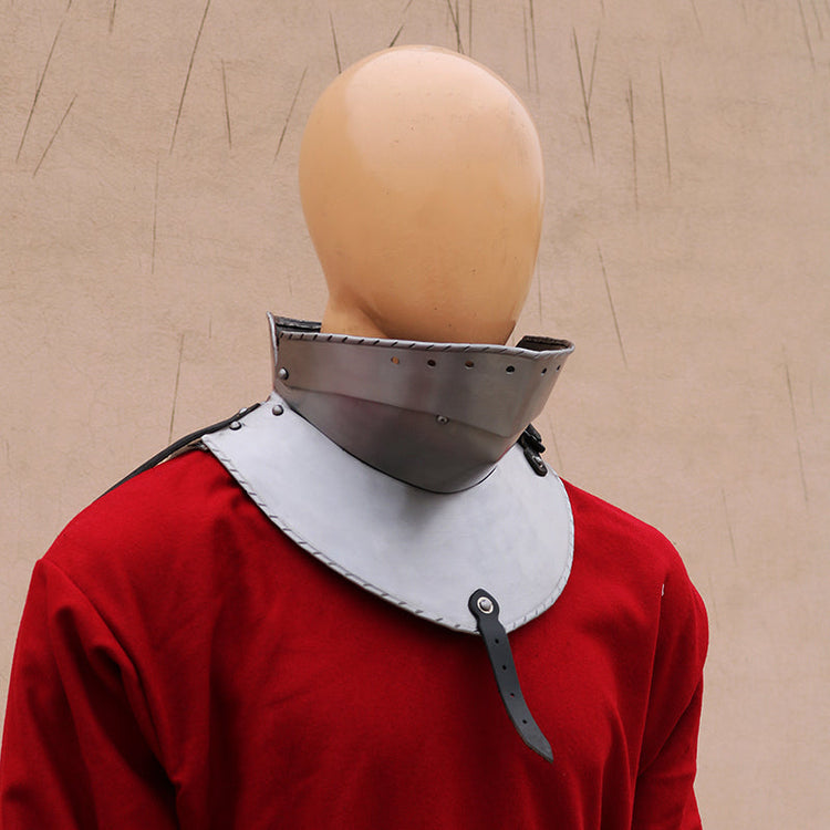 Gorget Neck