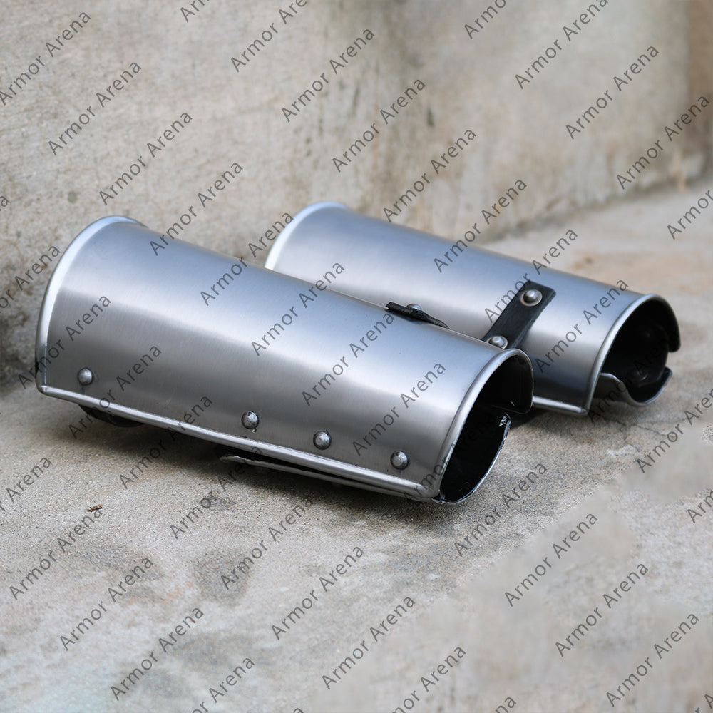 Hida Bracers