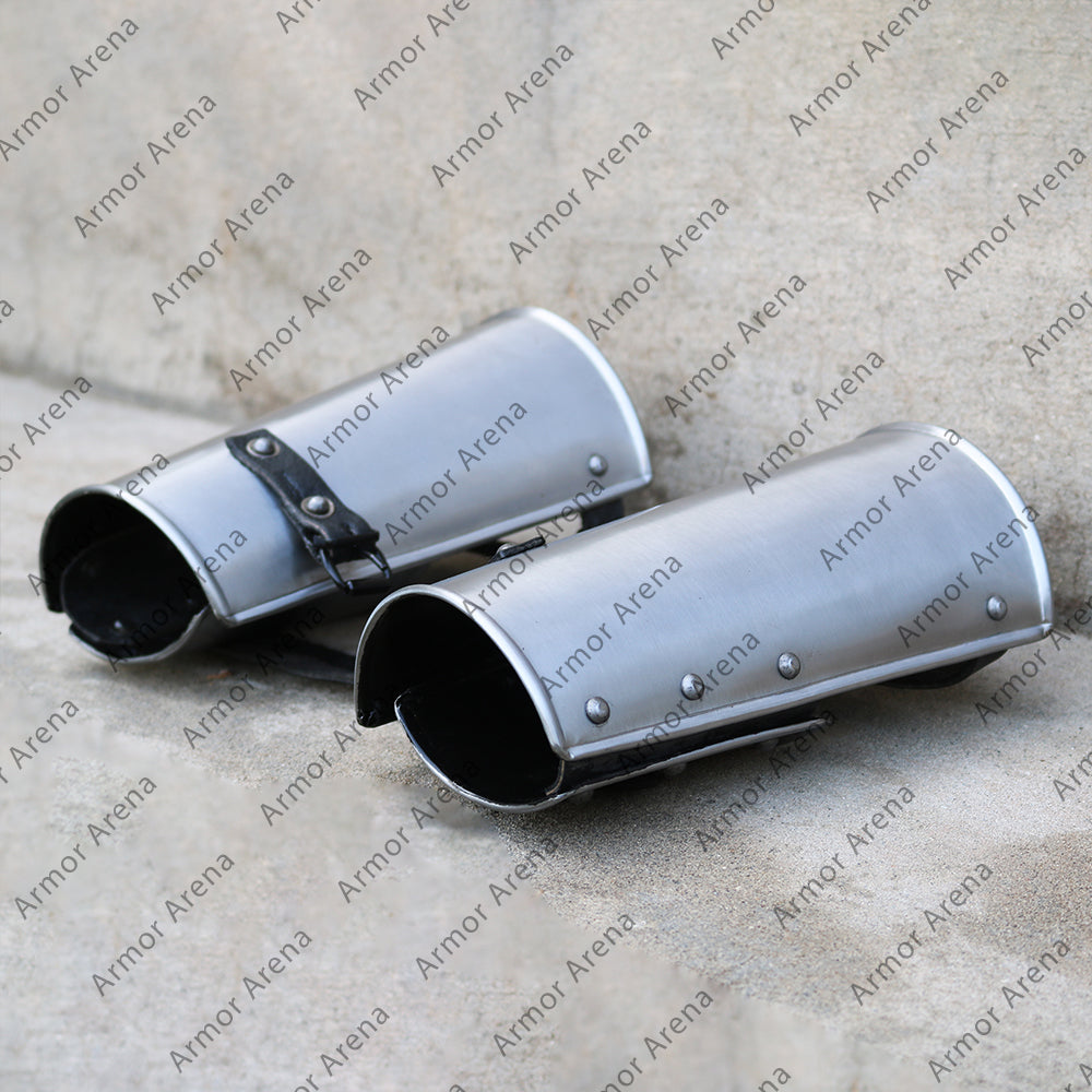 Hida Bracers