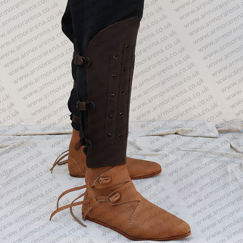 Combat Leather Greaves
