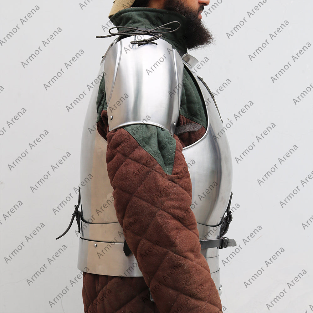 Italian Cuirass with Pauldrons 14th, Early 15th Century