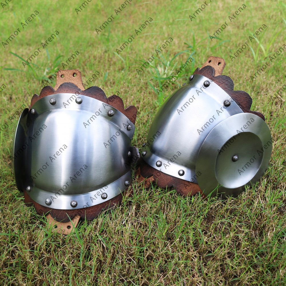 Medieval Armor Poleyns, Late 14th C.