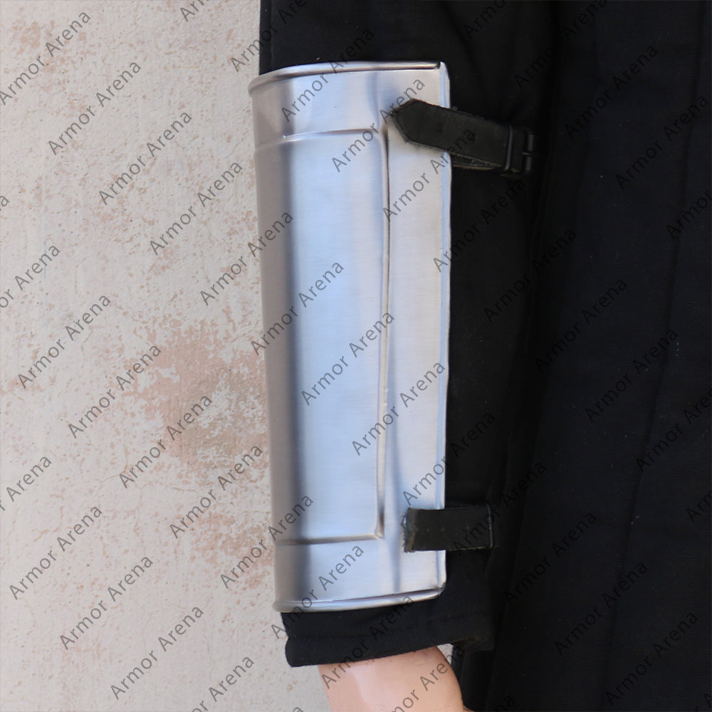 Roger Bracers