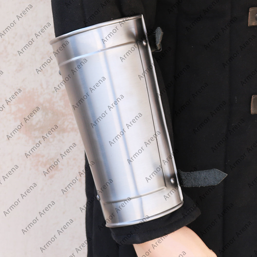 Roger Bracers