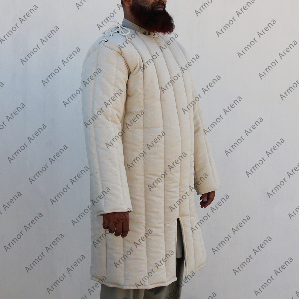 Front Closed Long Sleeves Gambeson with Neck Laces