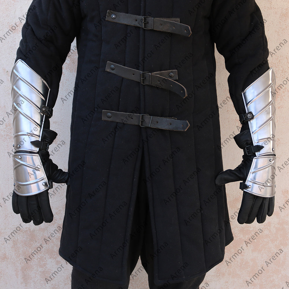 Hrafna Bracer Gauntlets