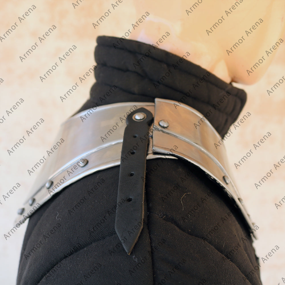 Gorget Neck