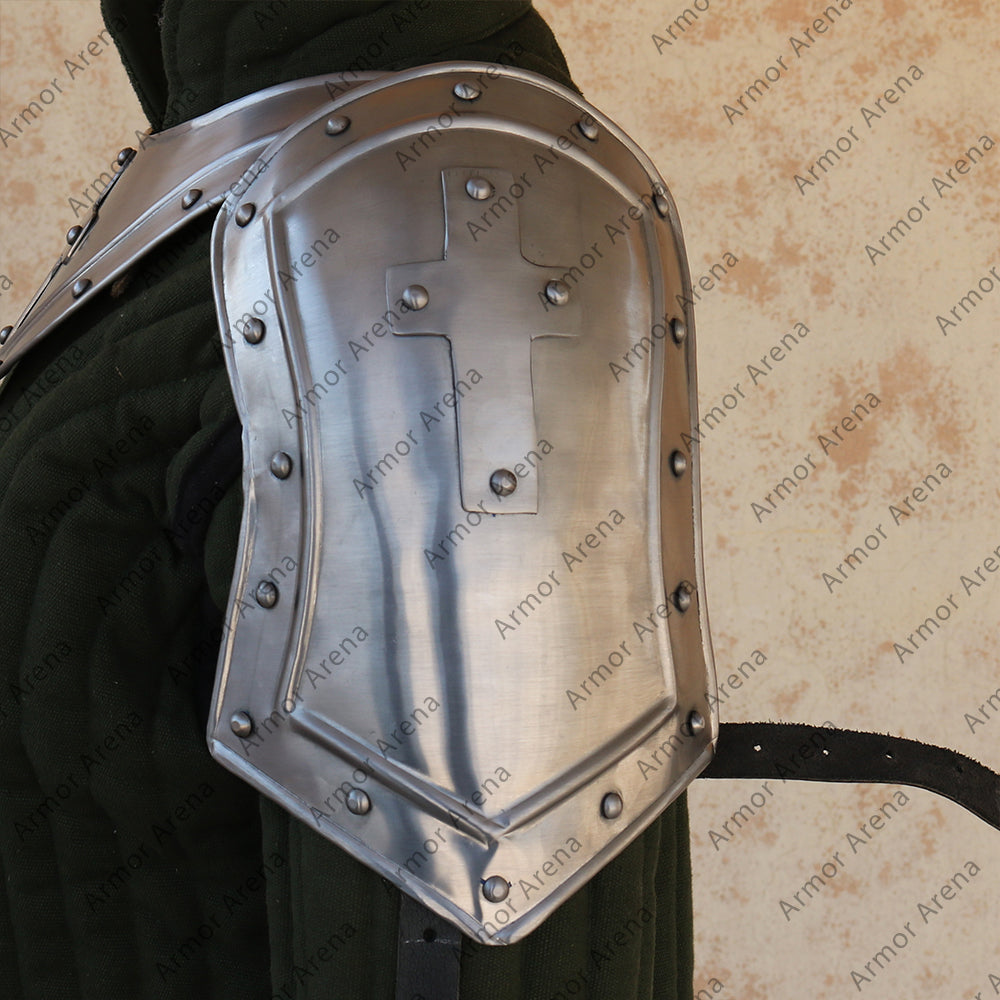 Shoulder with cross