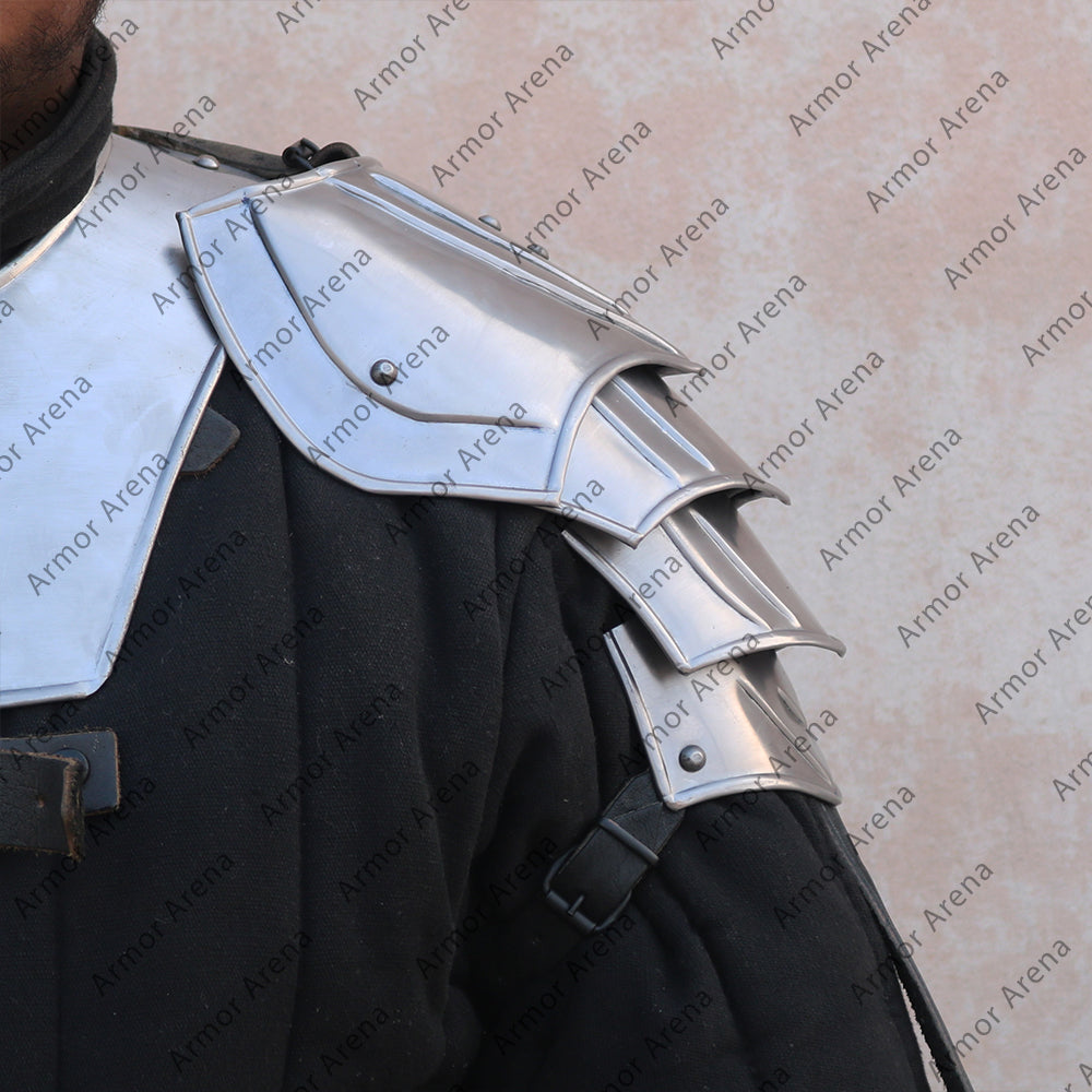 Vaan Shoulders