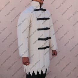 Long Sleeves Gambeson with Pointed Bottom